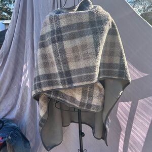 London Fog Soft Gray Plush Shawl Cape